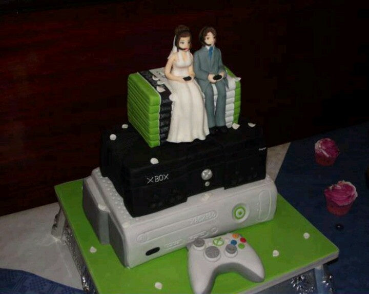 Video Game Wedding Cakes: Xbox Wedding Cake