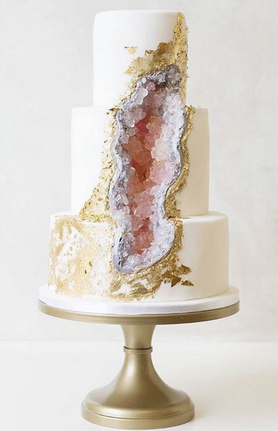 Geode Cake | 6 Unique and Dazzling Wedding Cakes | My Wedding Favors
