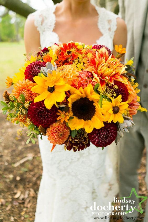 Fall Colors Bouquet | 7 Fall Wedding Bouquets | My Wedding Favors