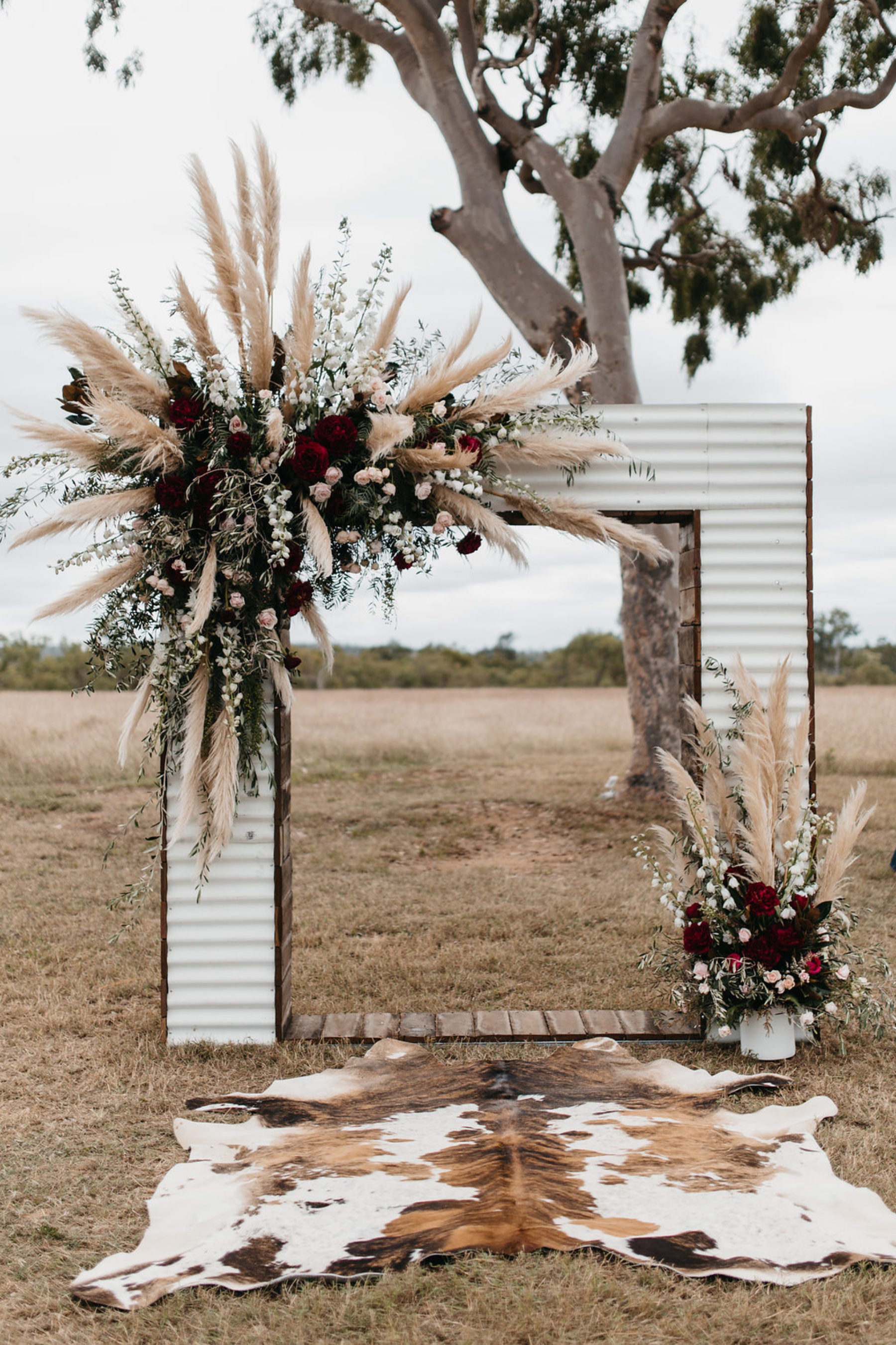 Featured image of post Wedding Centerpieces With Pampas Grass