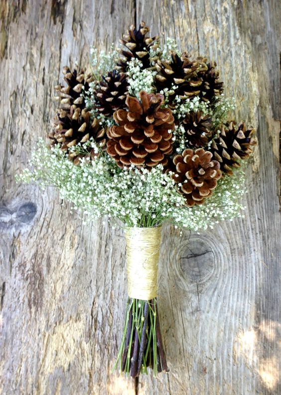 Winter Wedding Bouquets: Pine Cones