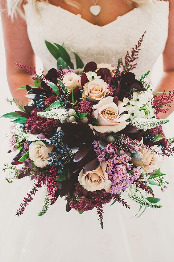 Burgundy Bouquet | 7 Fall Wedding Bouquets | My Wedding Favors