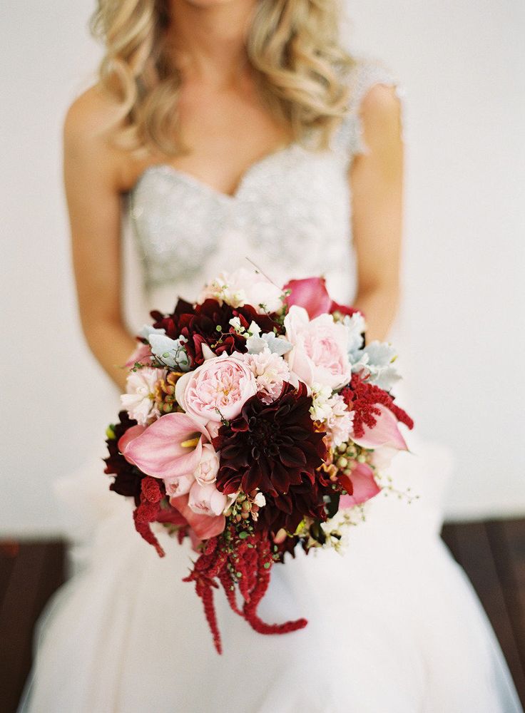 Marsala Wedding Bouquets: Classic Bouquet