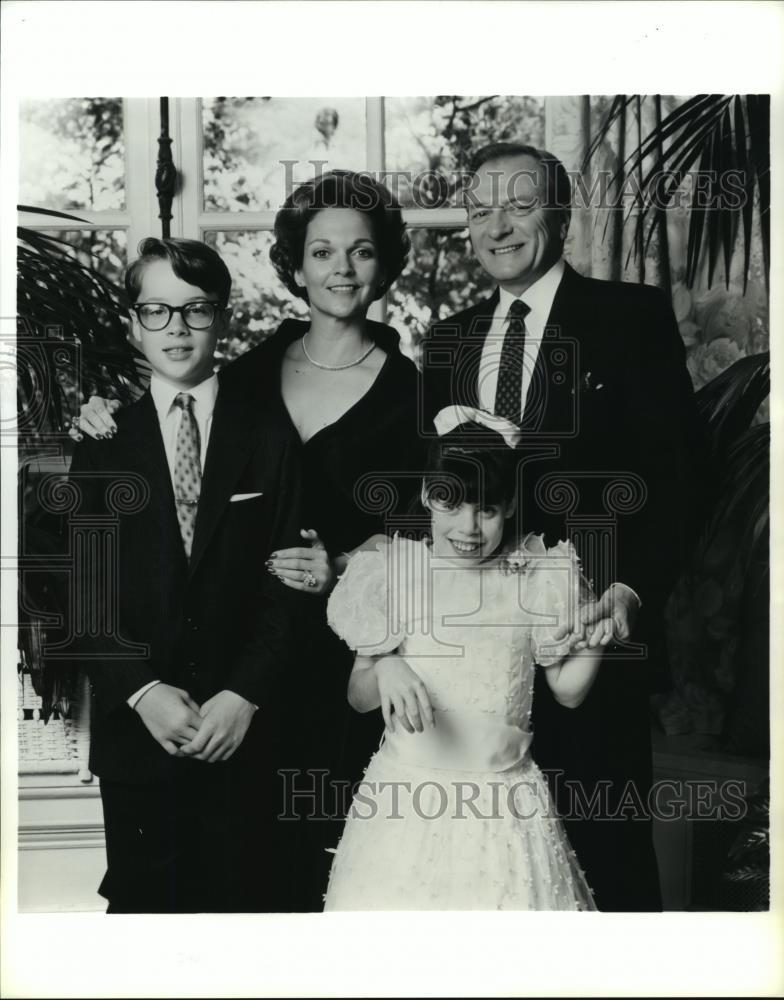 1991 Press Photo Stephanie Zimbalist, Pamela Reed &amp; George Grizzard in - Historic Images