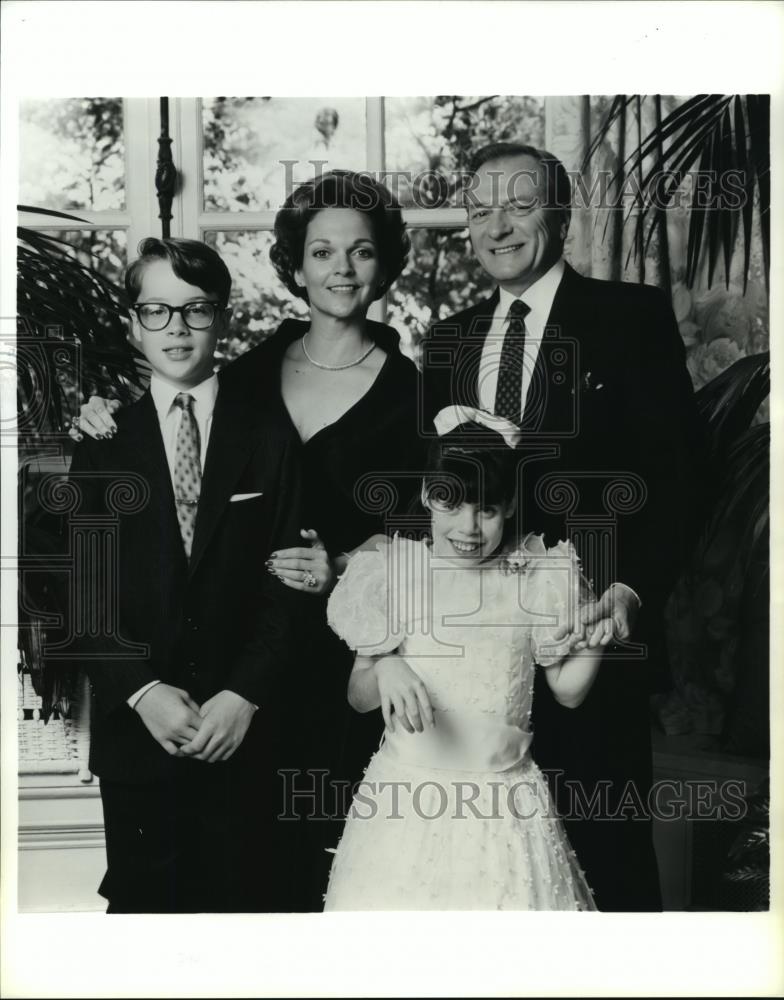 1991 Press Photo Stephanie Zimbalist, Pamela Reed &amp; George Grizzard in -  Historic Images