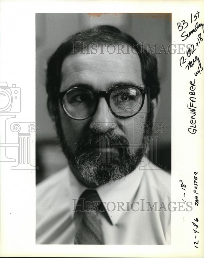 1986 Press Photo Glenn Faber, chief district attorney Clapsop County ...