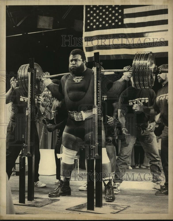 1989 Press Photo Mike Hall wins Super Heavyweight Class Powerlifting ...