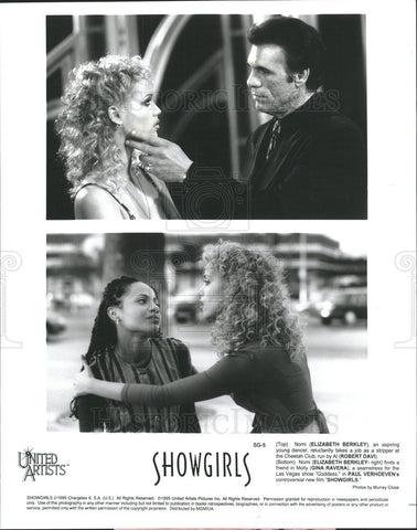 1995 Press Photo Elizabeth Berkley Robert Davi Gina Ravera Showgirls Movie Film - Historic Images