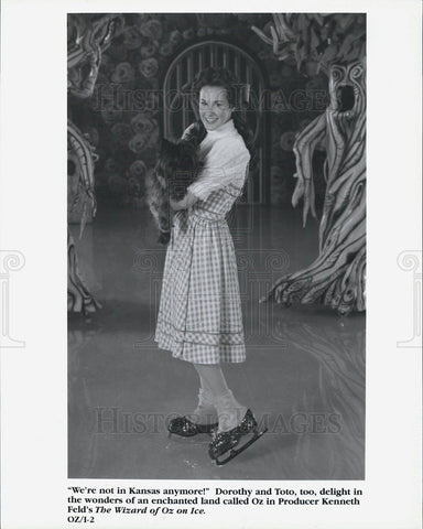 Press Photo Kenneth Feld's The Wizard of oz on ice - Historic Images