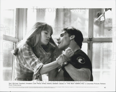 1994 Press Photo Actors Michael Cavalieri & Hilary Swank "The Next Karate Kid" - Historic Images