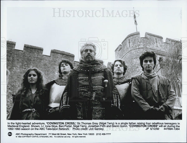 1992 Press Photo Nigel Terry in "Covington Cross" - Historic Images