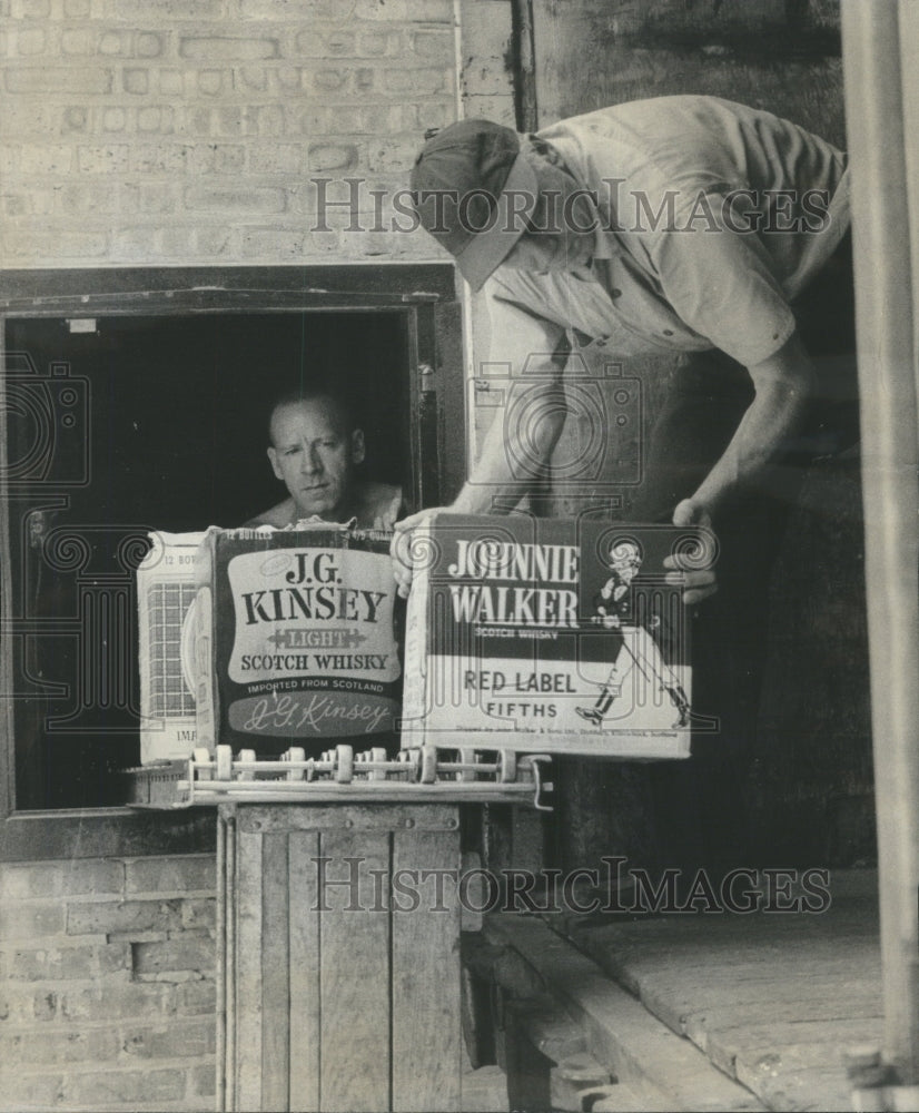 1964 Foremost Liquor Store Oakley Shown - Historic Images