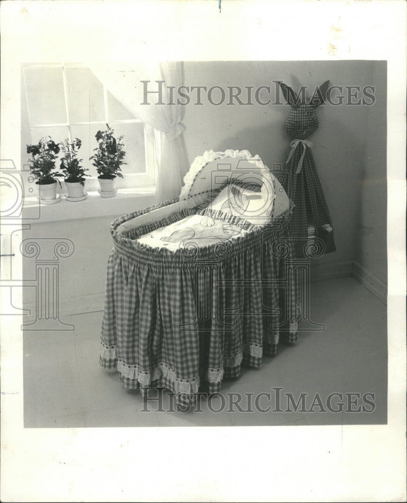 1974 Press Photo Bassinet Skirt Liner Comforter Rabbit Rrw51673 Historic Images