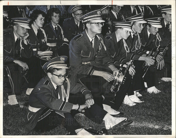 arlington-hinsdale-high-school-band-games-historic-images