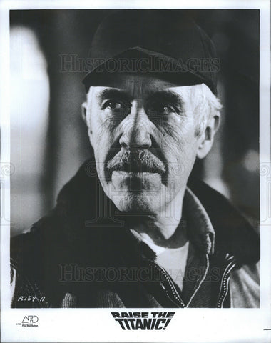 Press Photo Actor Jason Robards, as retired U.S Navy admiral. - Historic Images