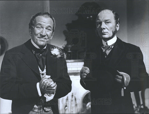 1956 Press Photo Noel Coward, Sir John Gielgud in "Around The World In 80 Days." - Historic Images