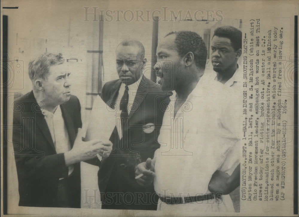 1966 Press Photo Dayton Mayor Dave Hall Mcintosh Ohio Freedom Movement Historic Images