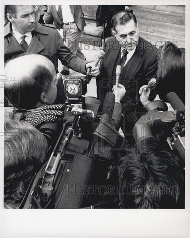 1992 Press Photo Salem Witch Warlock Trials Defense attorney Robert W. Deveau of Lawrence - Historic Images