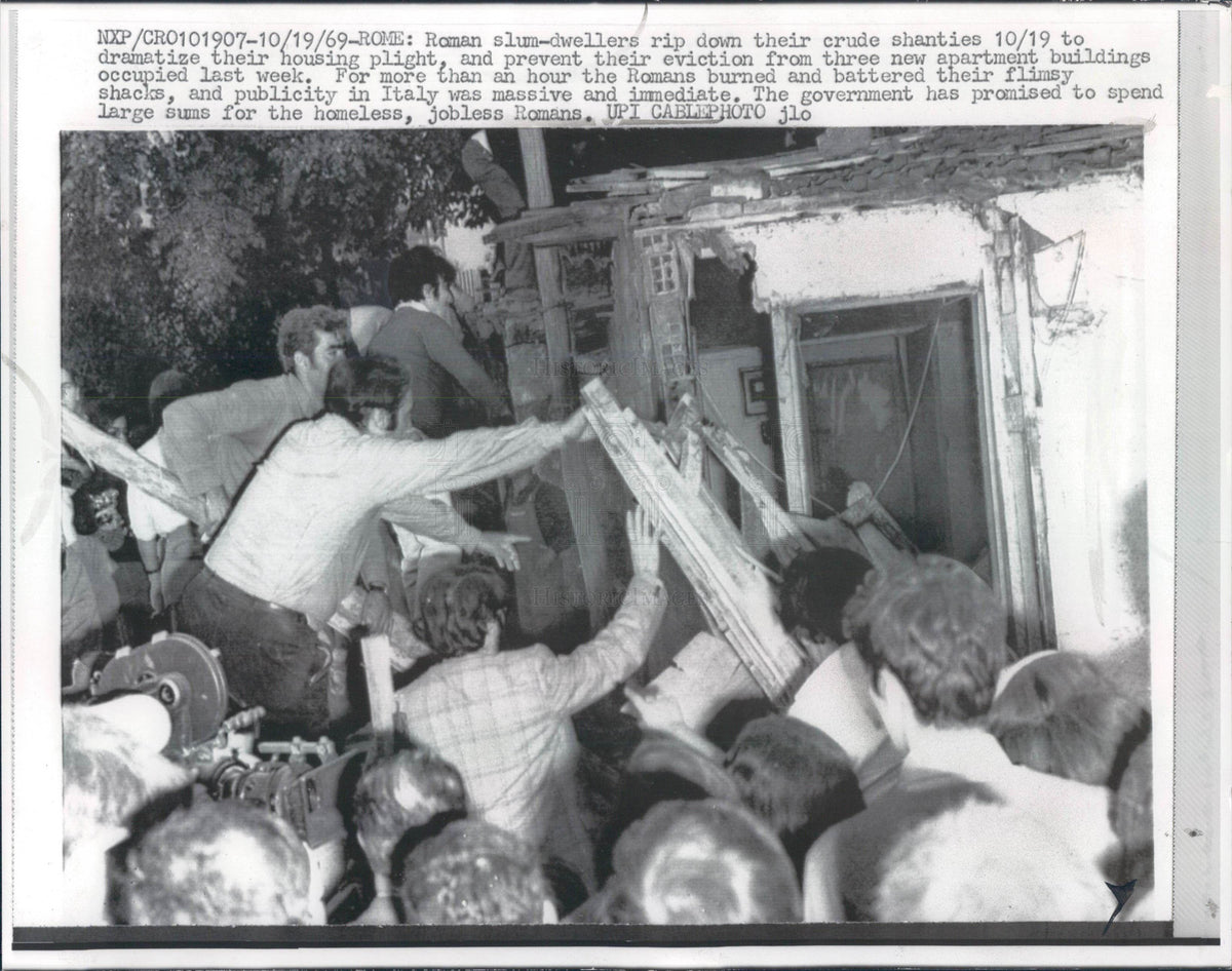 1969 Rome Slums Ripped Down Press Photo - Historic Images