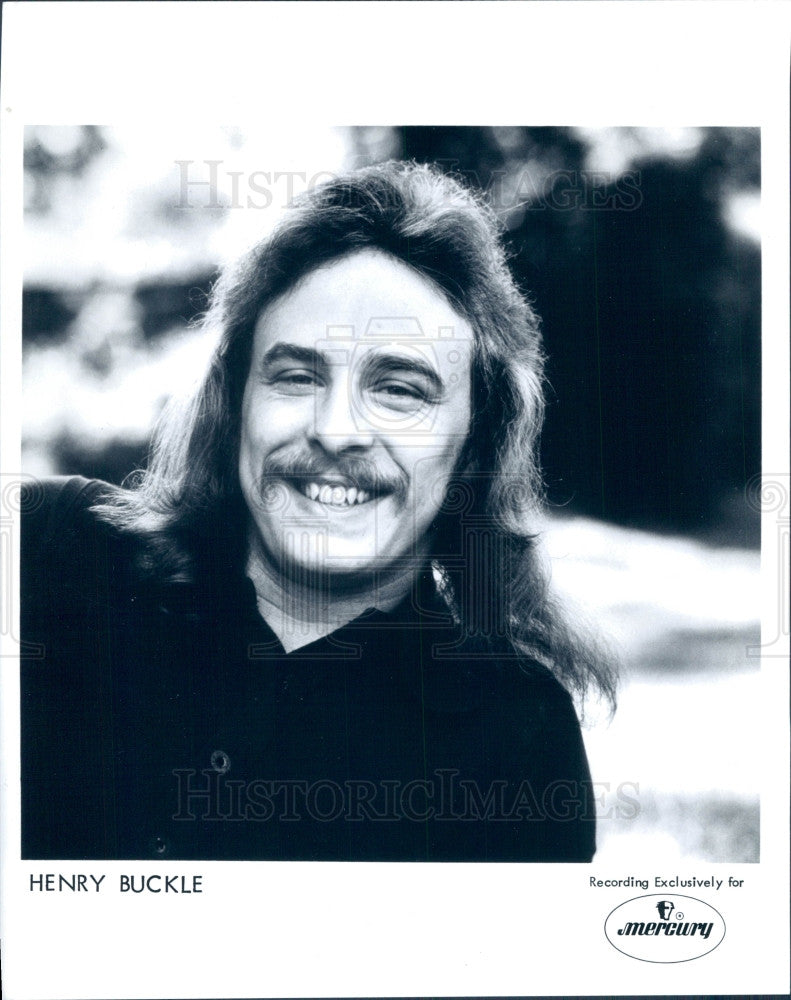 1975 Singer Henry Buckle Press Photo