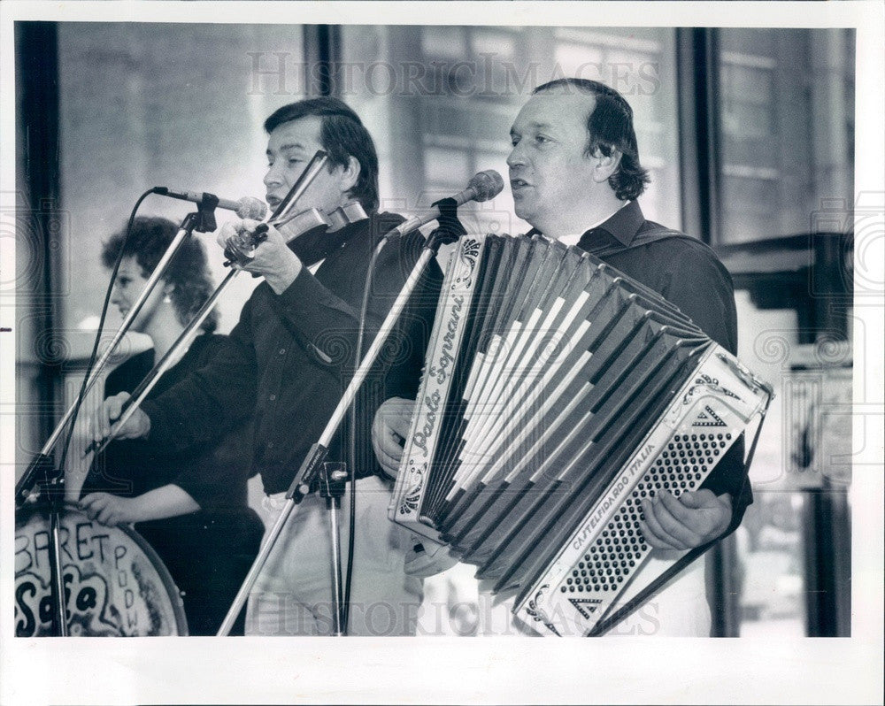 1989 Polish Band Wesola Ferajna Festival Polonaise in Chicago Press