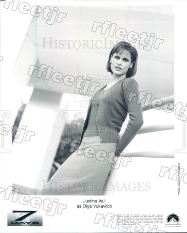 1998 British Actress Justina Vail on TV Show Seven Days Press Photo adz261 - Historic Images