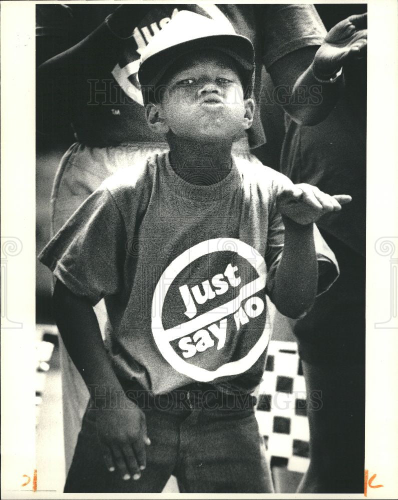 1987 Press Photo Jeryl Gwinner Detroit Kern Drug Rally Historic Images