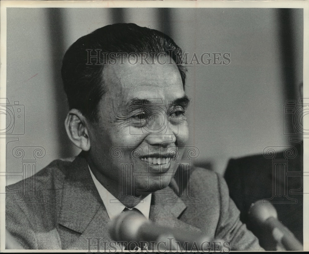 1975 Cheng Heng, former Cambodian president, at a news conference ...