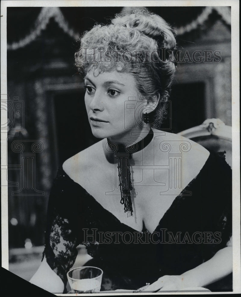 1981 Francesca Annis As Lillie Langtry In Edward The King Historic Images 7022