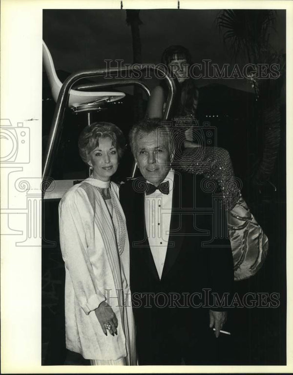 1986 Lisa & Morris Jaffe at Opening Gala at Horseshoe Bay Resort ...