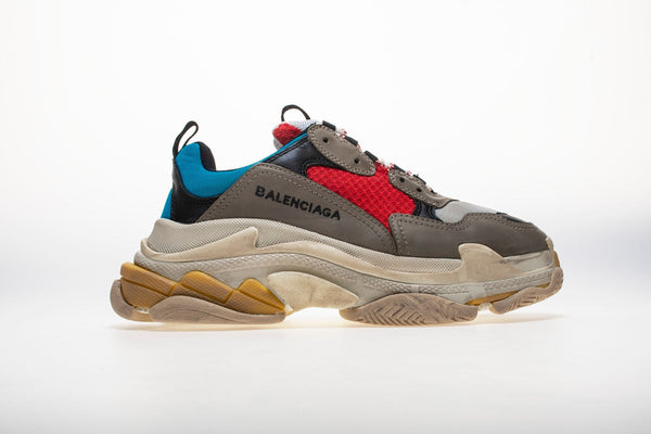 balenciaga triple s designer