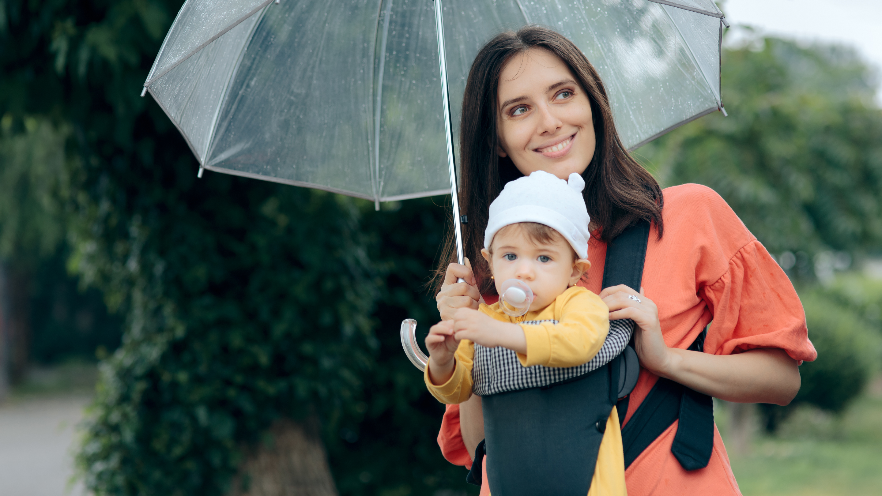 comment habiller bebe sous la pluie