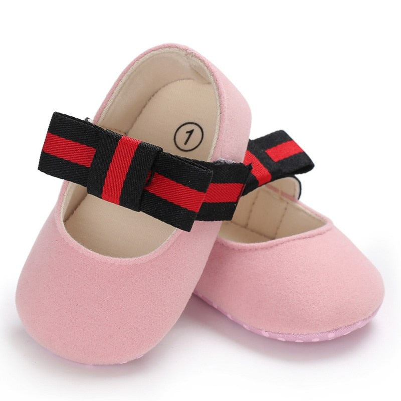 pink gucci baby shoes