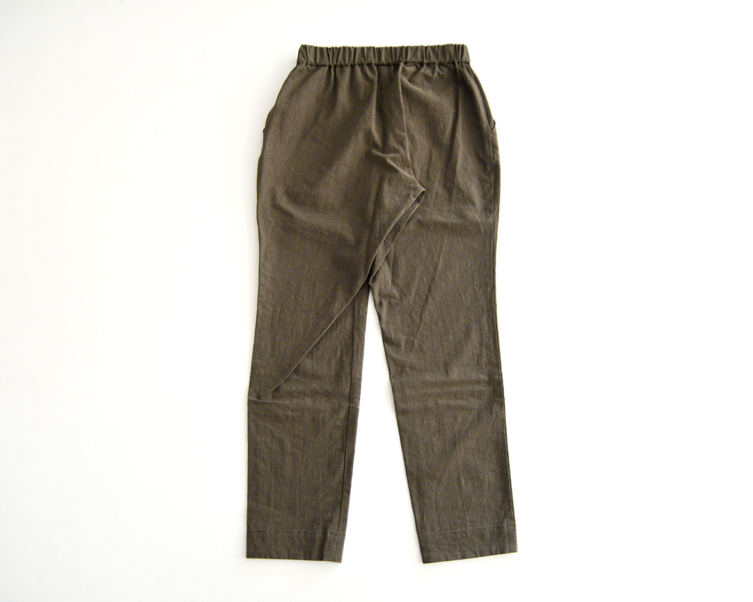 ARTS & SCIENCE／Simple easy tapered pants (Olive drab