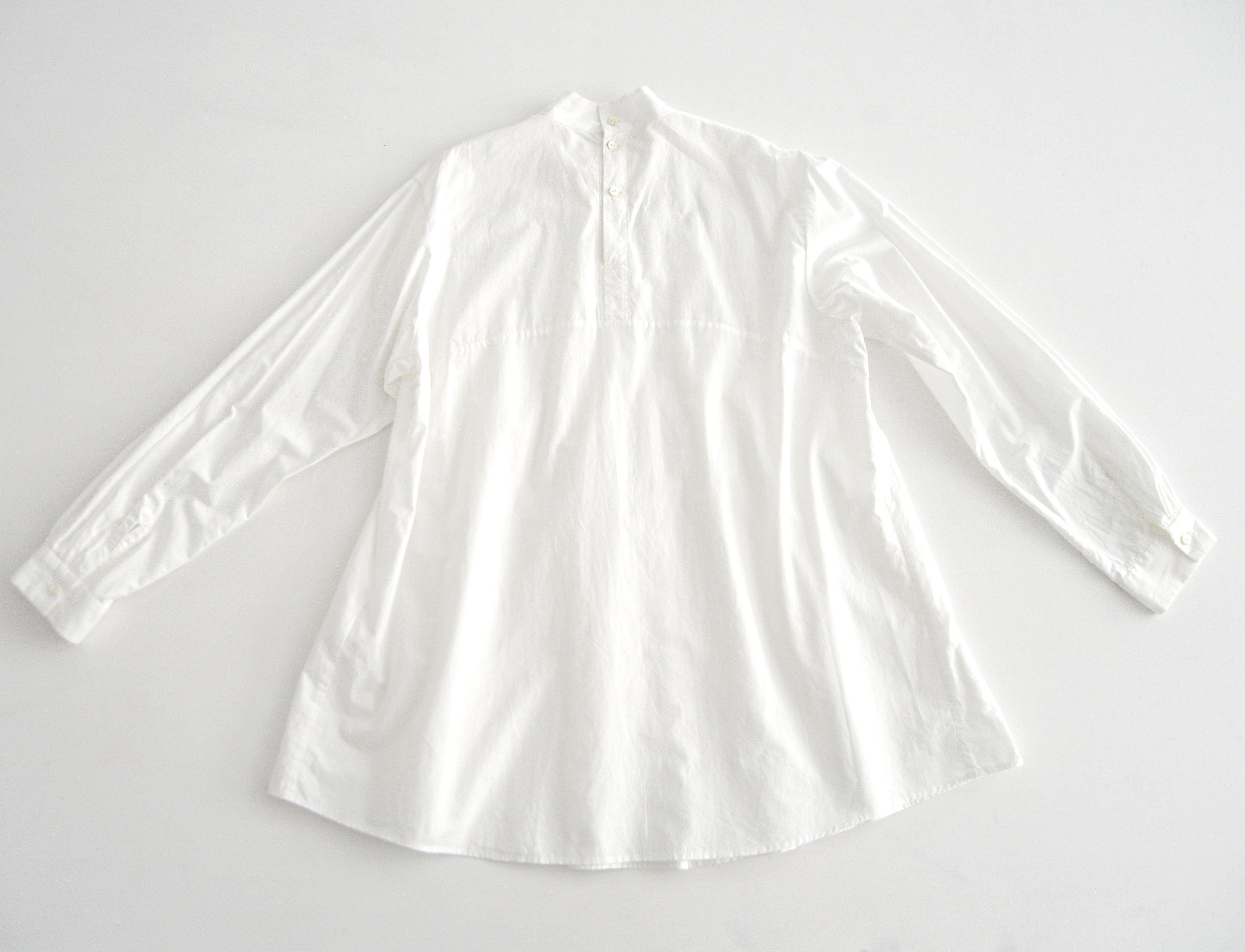 ARTS & SCIENCE Pin tuck front blouse