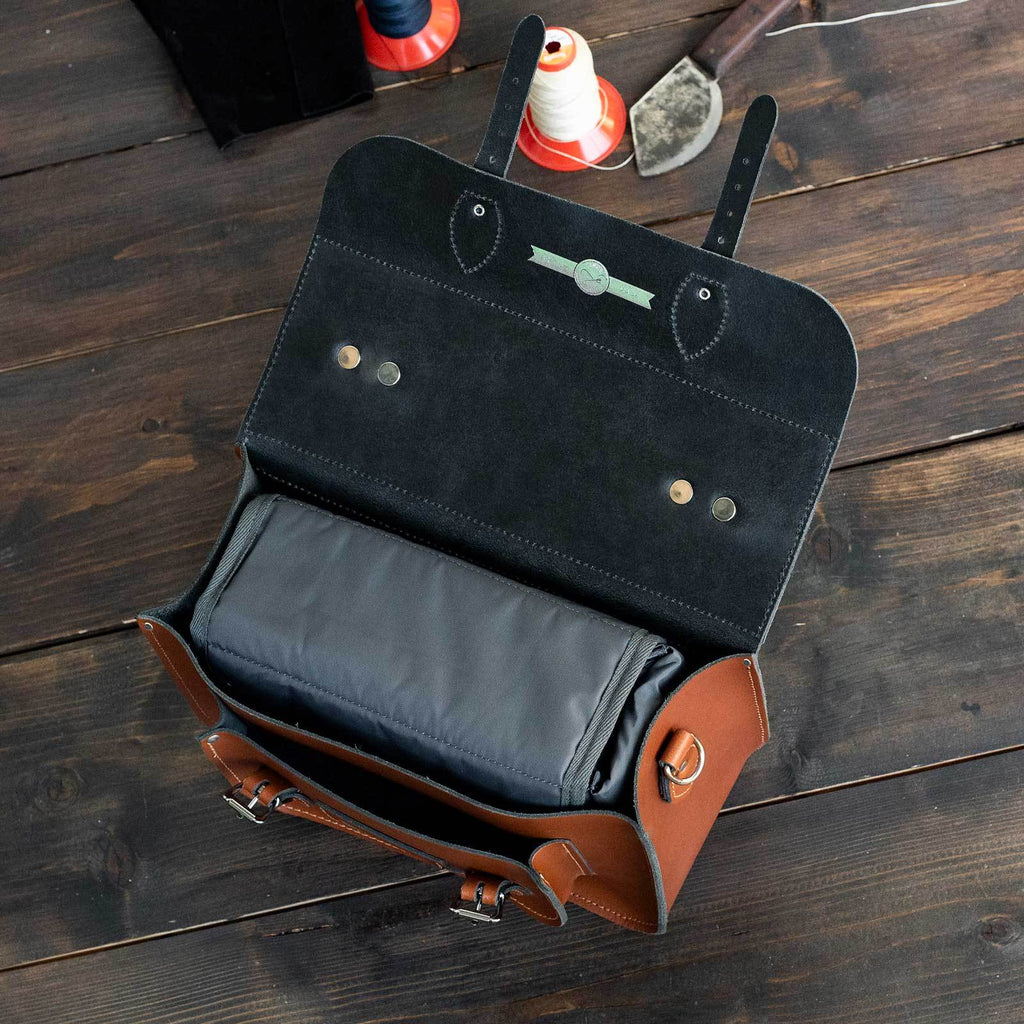 tan leather camera bag