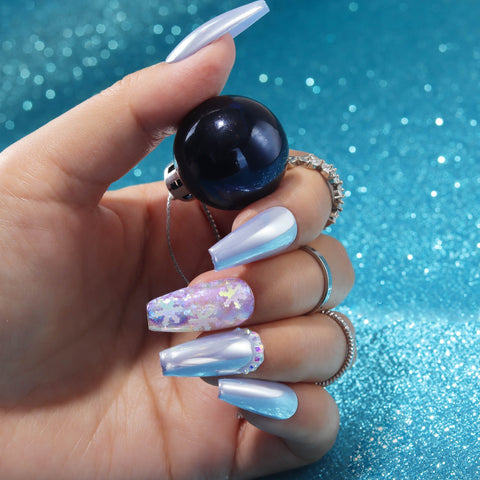 75+ Stunning Winter Nail Art Designs for the Christmas Holidays - HubPages