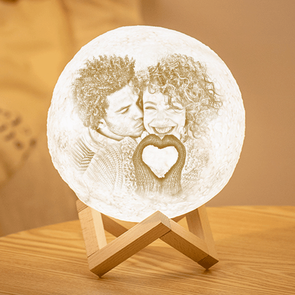 moon lamp with picture engraved