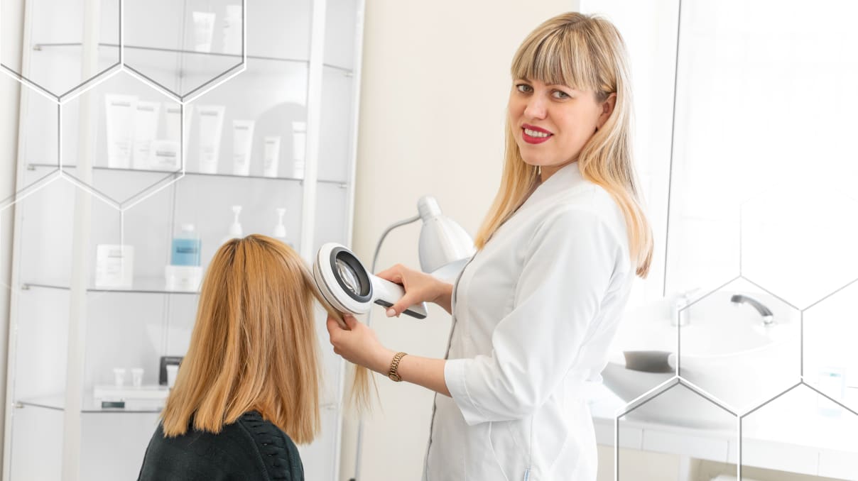 hair doctor consulting a patient