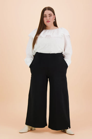 Thalian Women's Pants Size 12 Black Front Zip Wide Leg Career