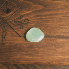 prehnite crystals for pagan healers wiccans and people who uses them for healing and magical purposes