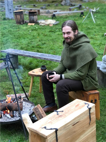viking male clothes