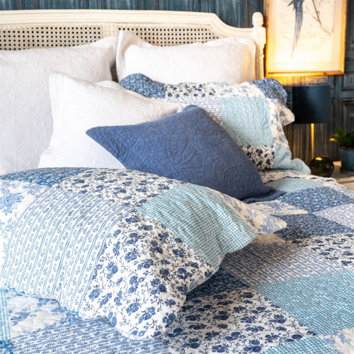 https://cdn.shopify.com/s/files/1/0257/8055/1740/products/margot-blue-patchwork-bedspread-263384_250x250@2x.jpg?v=1684820170