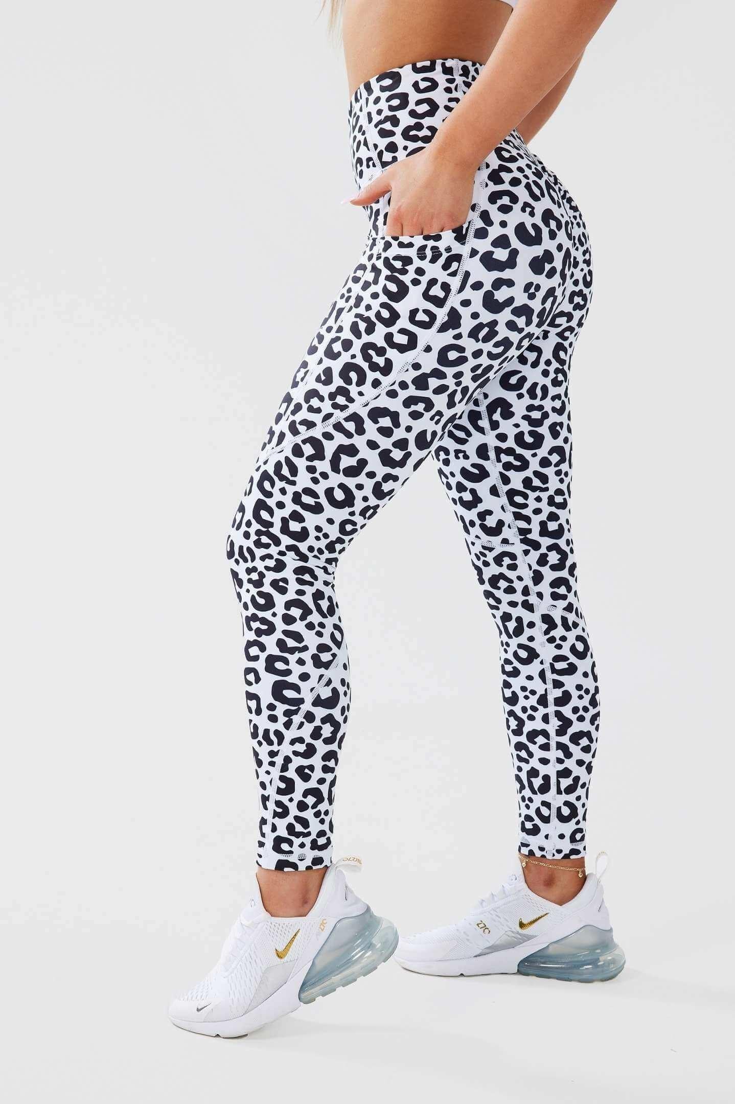 Luxe Scrunch Bum Pocket Leggings - Leopard Print | Avvini Athletica