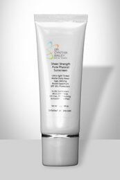 finest matte colored mineral zinc oxide sunscreen for</p>
<p><br><img src=