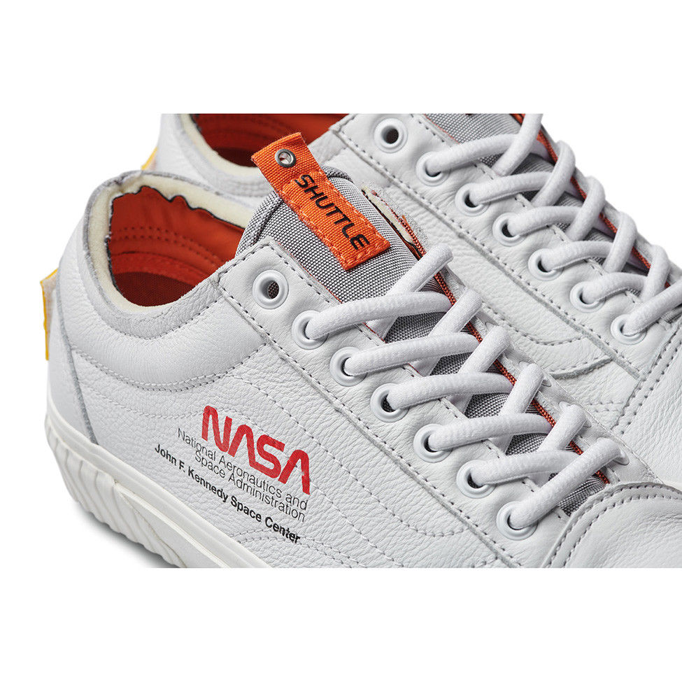 vans nasa 44