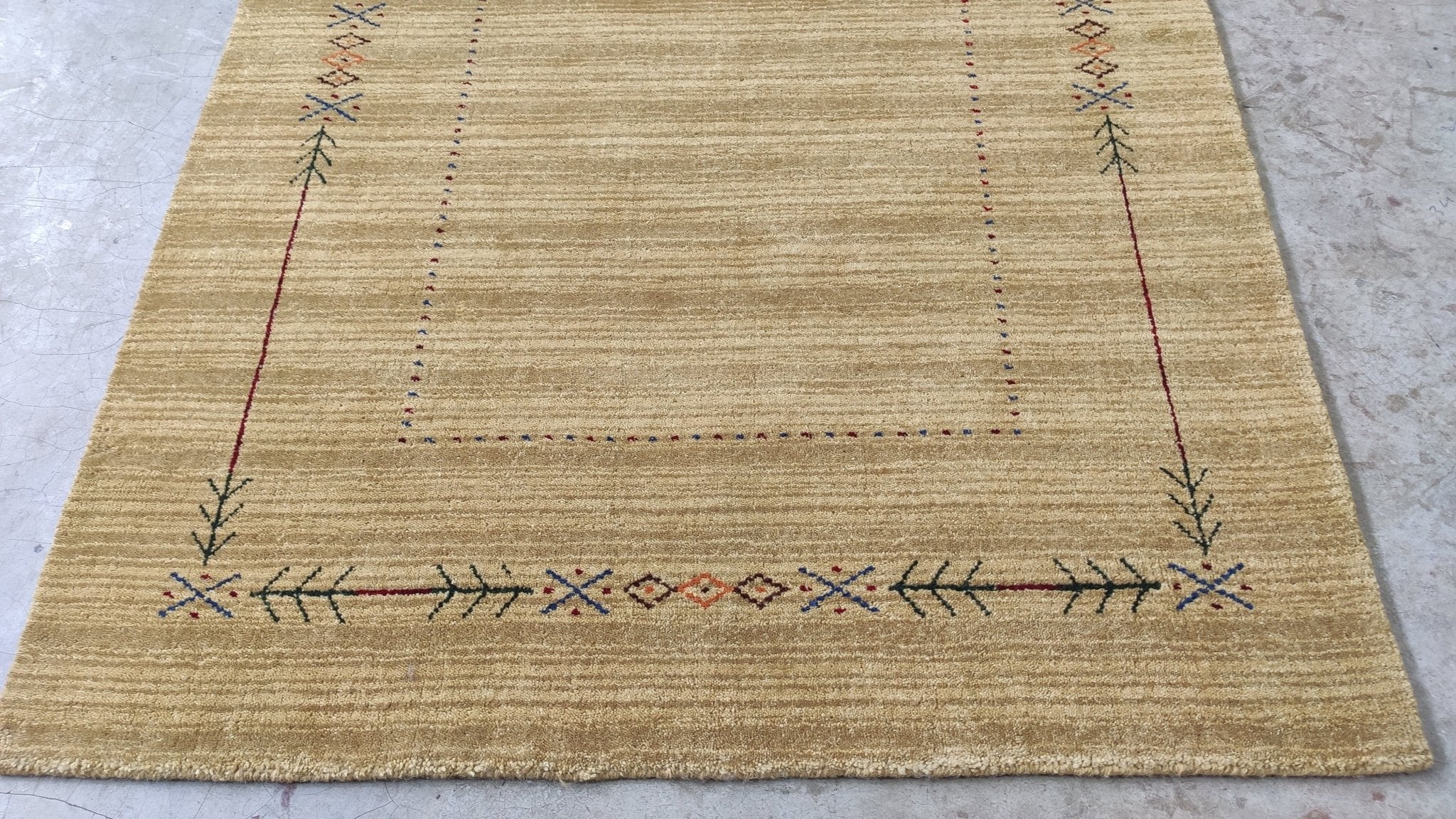 https://cdn.shopify.com/s/files/1/0257/9169/2836/products/3x49-bluecream-handwoven-gabbeh-rug-905649.jpg?v=1692008700