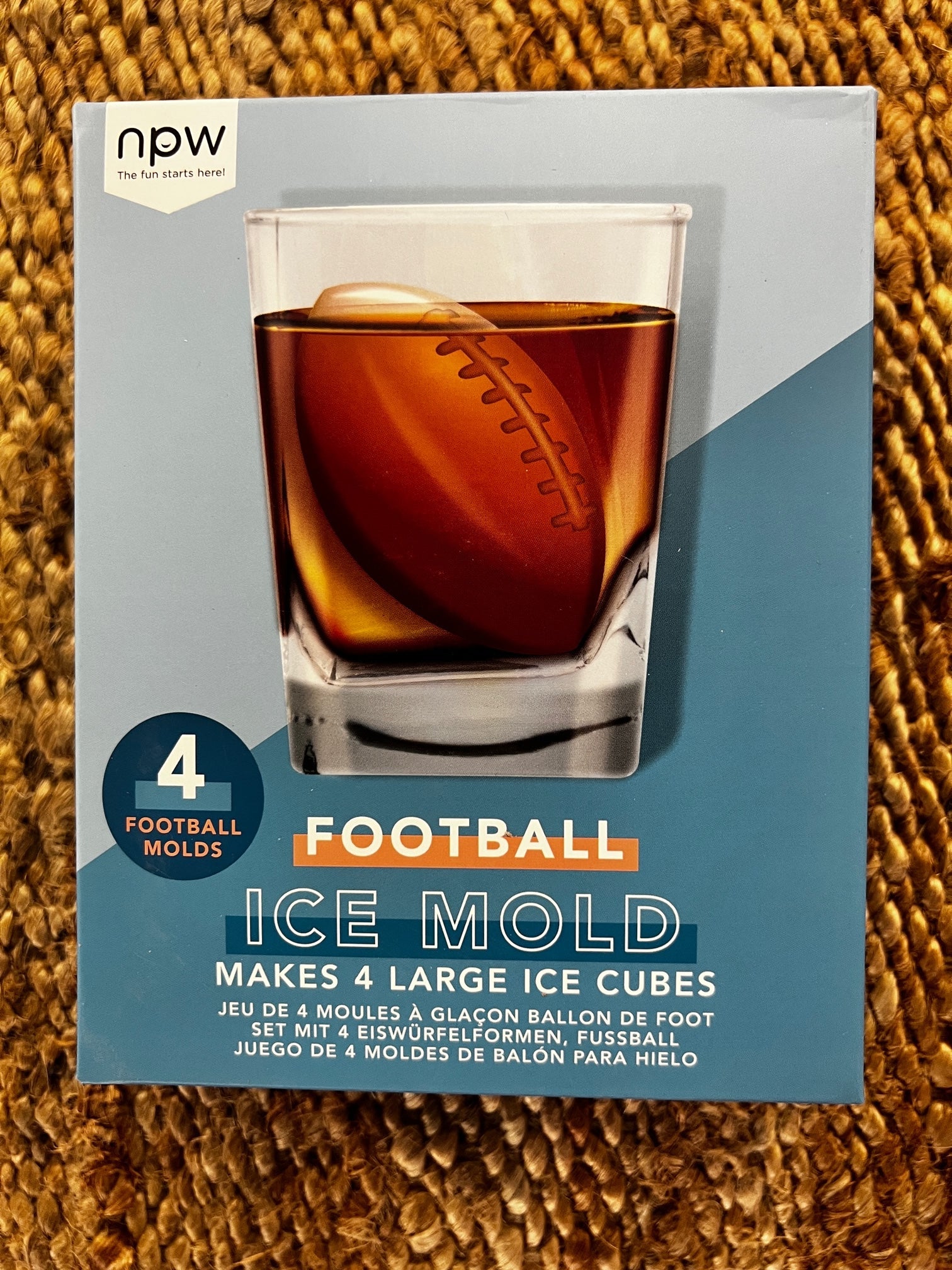 https://cdn.shopify.com/s/files/1/0257/9169/2836/products/happy-hour-football-ice-mold-493368.jpg?v=1683158310