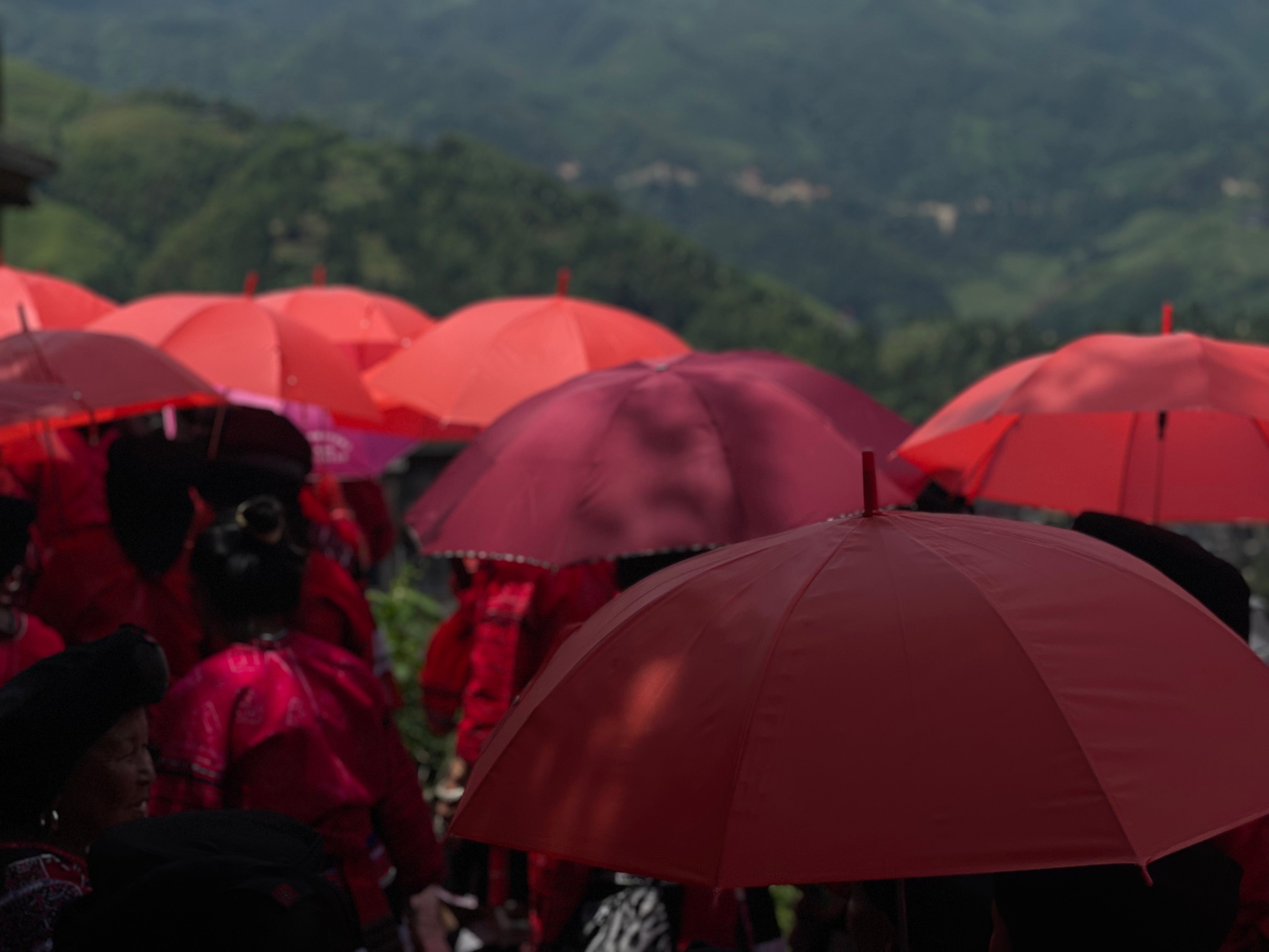 Visiting the Red Yao during the Hanging Clothes festival
