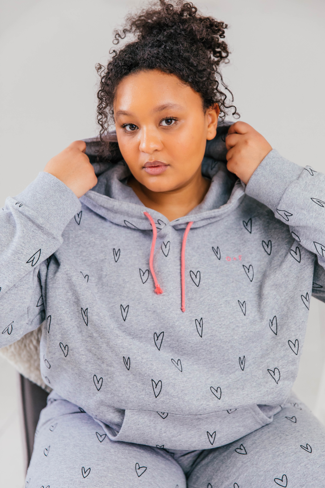 Human Made HEART ❤️ SWEAT HOODIE L GRAY gorilla.family